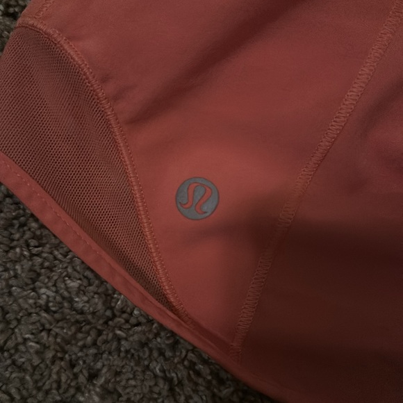Lululemon Rasberry Cream 4” Size 4 NOT AVAILABLE IN STORES ANYMORE - Picture 3 of 3